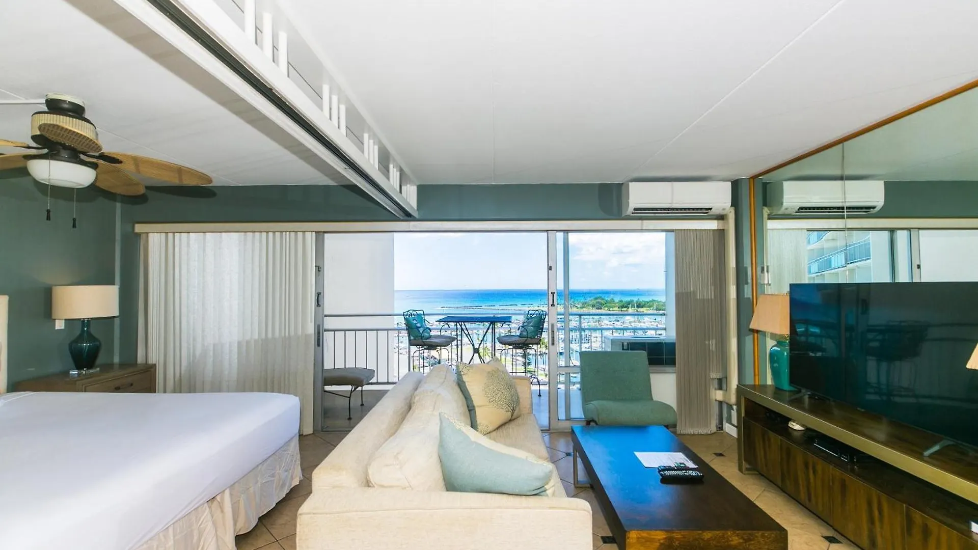 Ilikai Tower 1202 Yacht Harbor View 1Br Apartment Honolulu