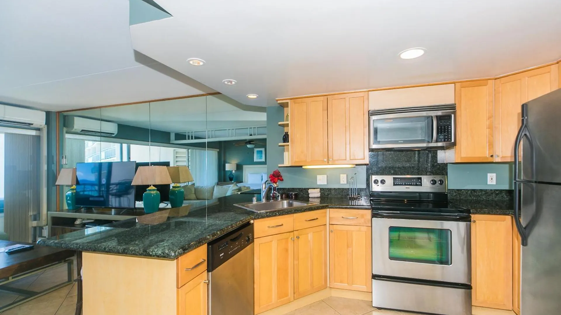 Ilikai Tower 1202 Yacht Harbor View 1Br Apartment Honolulu