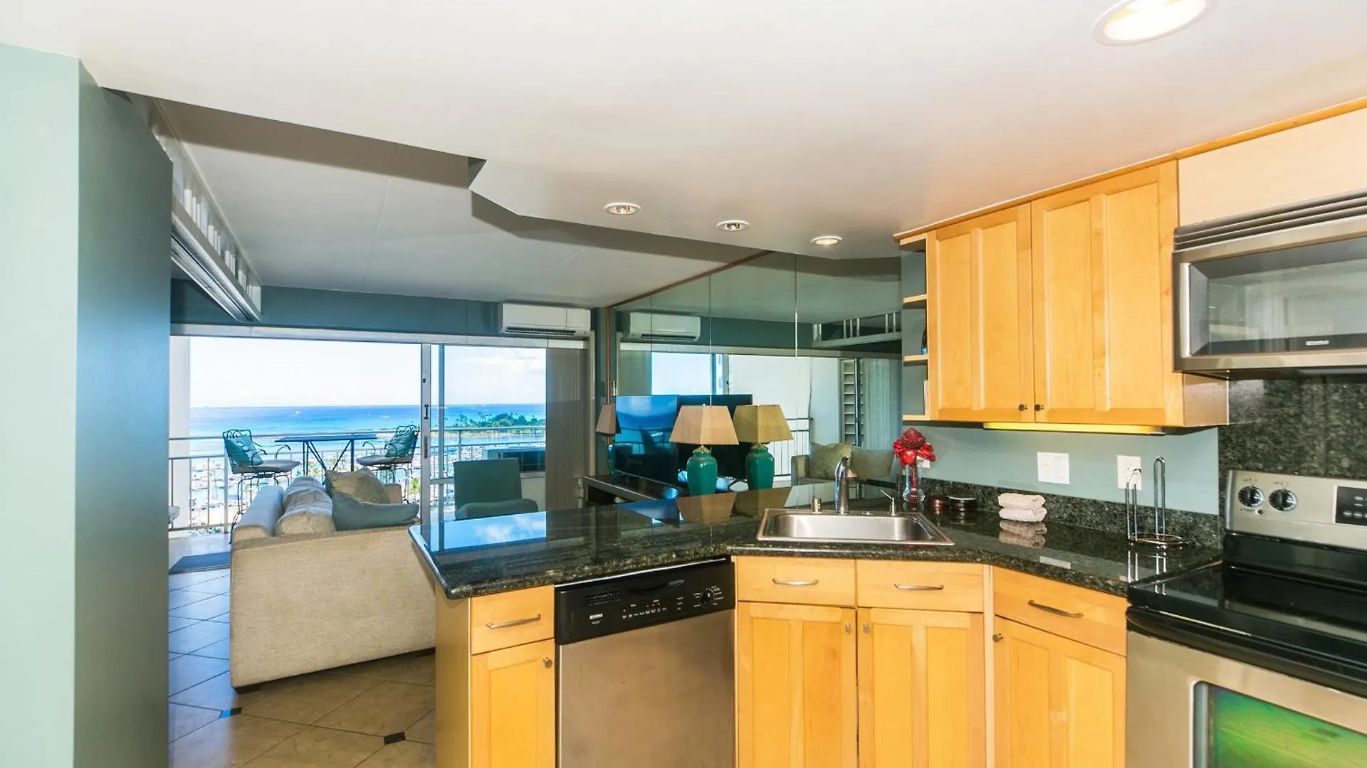 Ilikai Tower 1202 Yacht Harbor View 1Br Apartment Honolulu