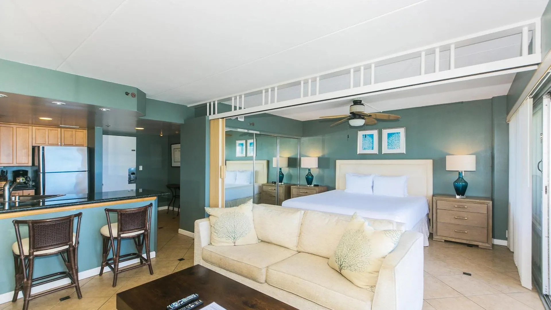 Ilikai Tower 1202 Yacht Harbor View 1Br Apartment Honolulu
